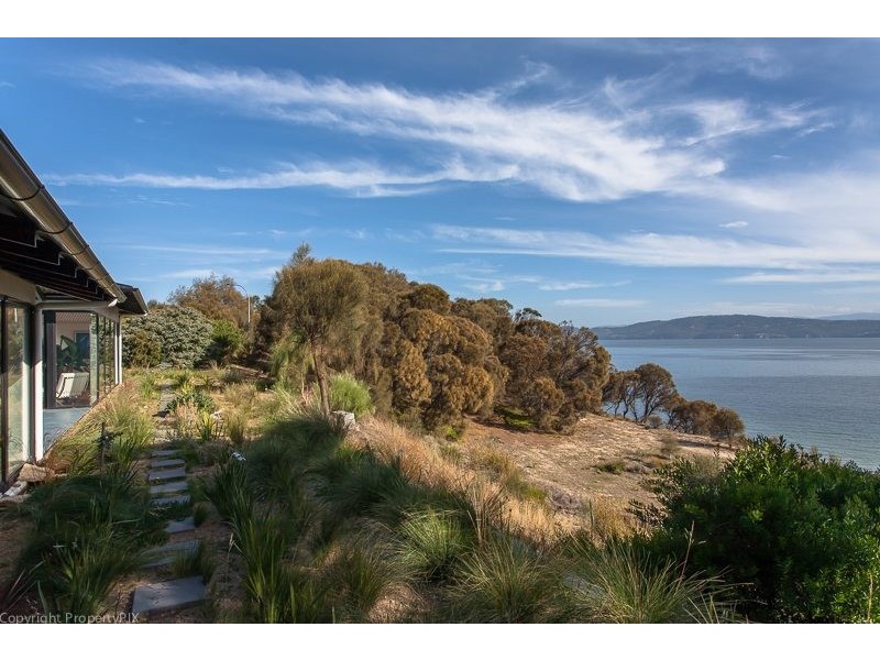 110 Spitfarm Road, Opossum Bay TAS 7023