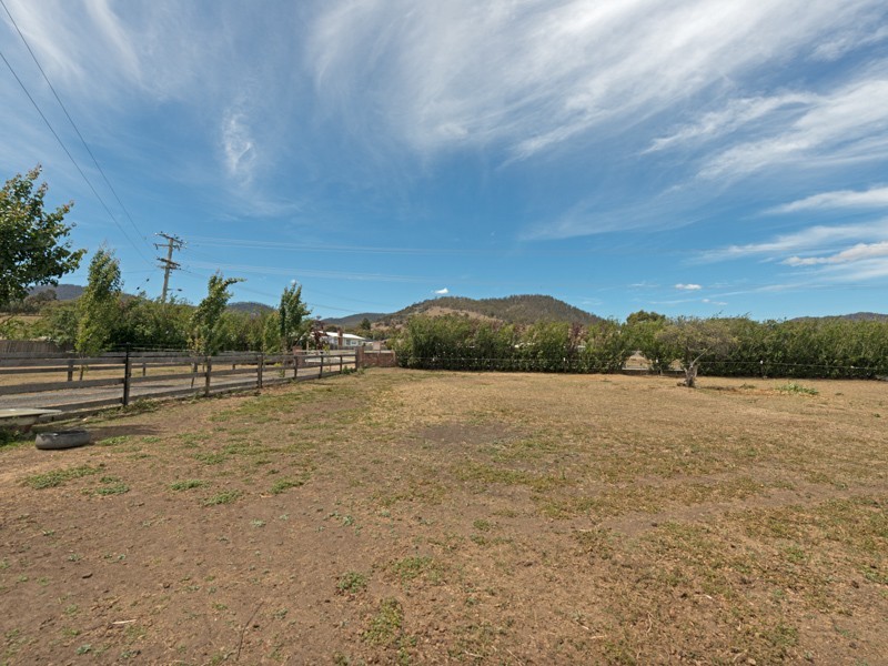 11 Swan Street, Bagdad TAS 7030