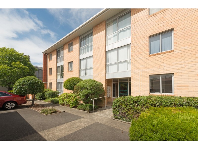 2/22 Runnymede Street, Battery Point TAS 7004