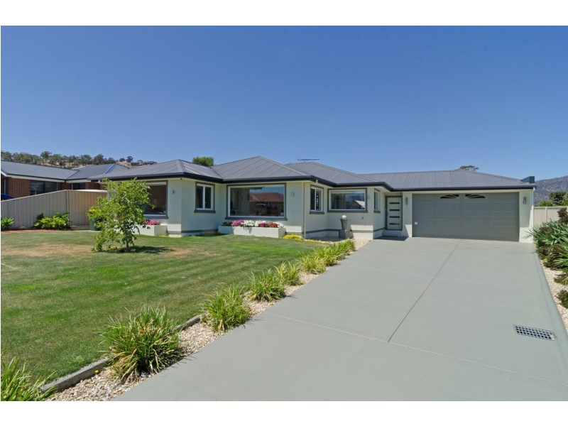 8 Henty Close, Old Beach TAS 7017