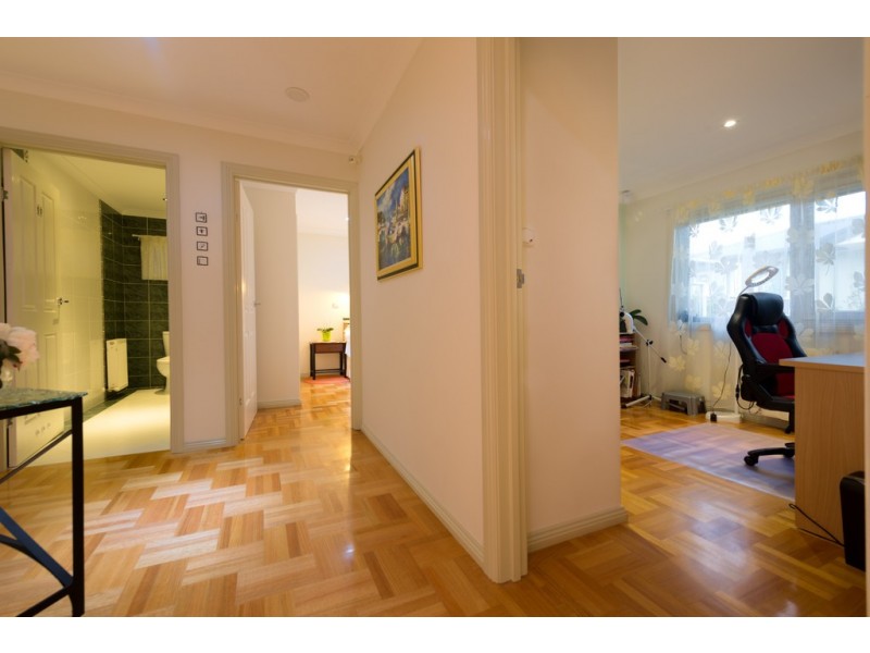 8 Henty Close, Old Beach TAS 7017