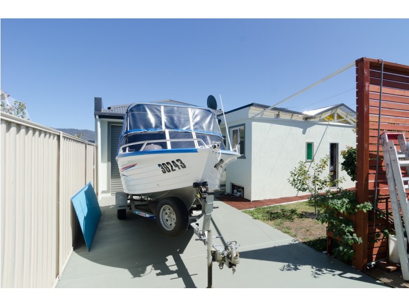 8 Henty Close, Old Beach TAS 7017