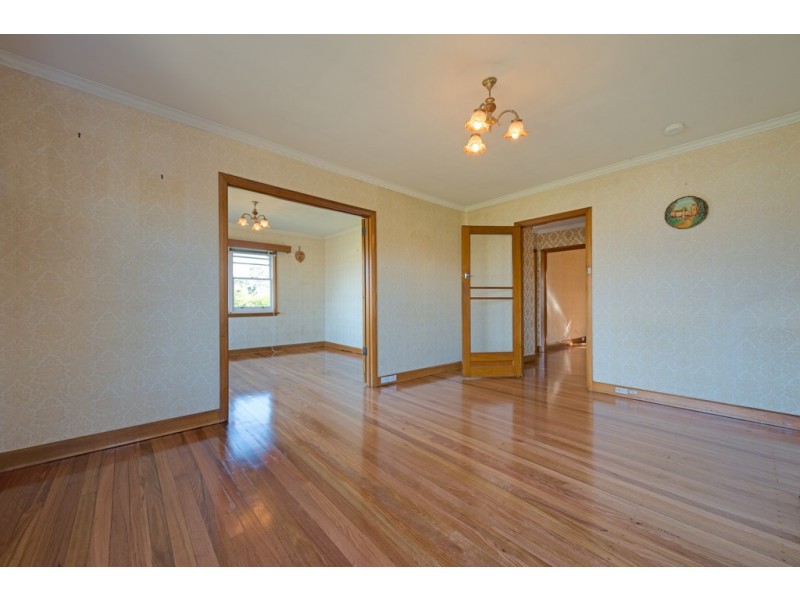 80 Lincoln Street, Lindisfarne TAS 7015