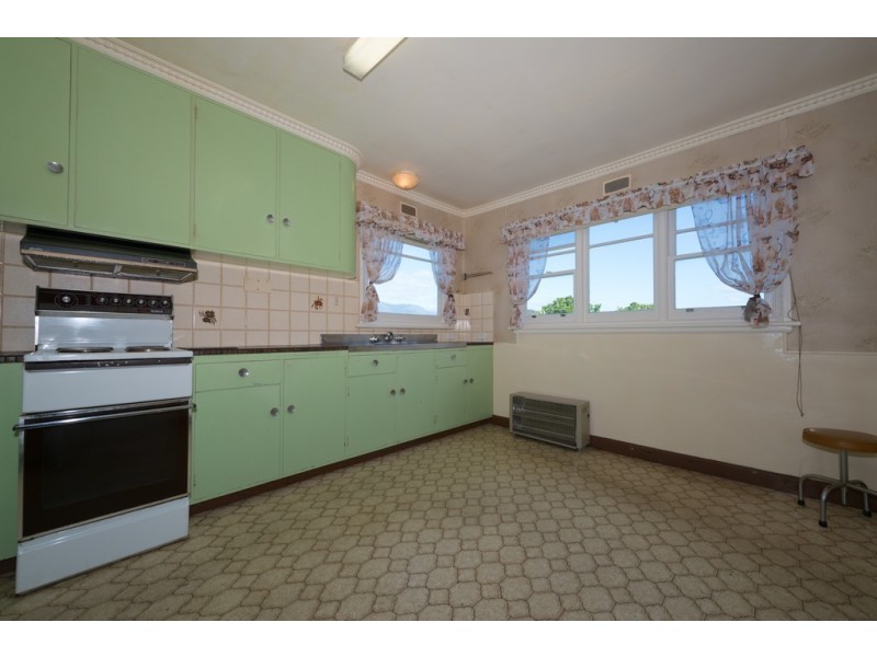 80 Lincoln Street, Lindisfarne TAS 7015