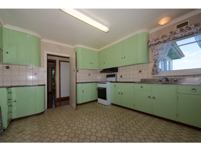 80 Lincoln Street, Lindisfarne TAS 7015