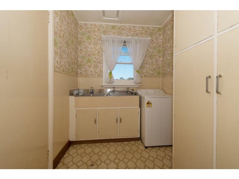 80 Lincoln Street, Lindisfarne TAS 7015