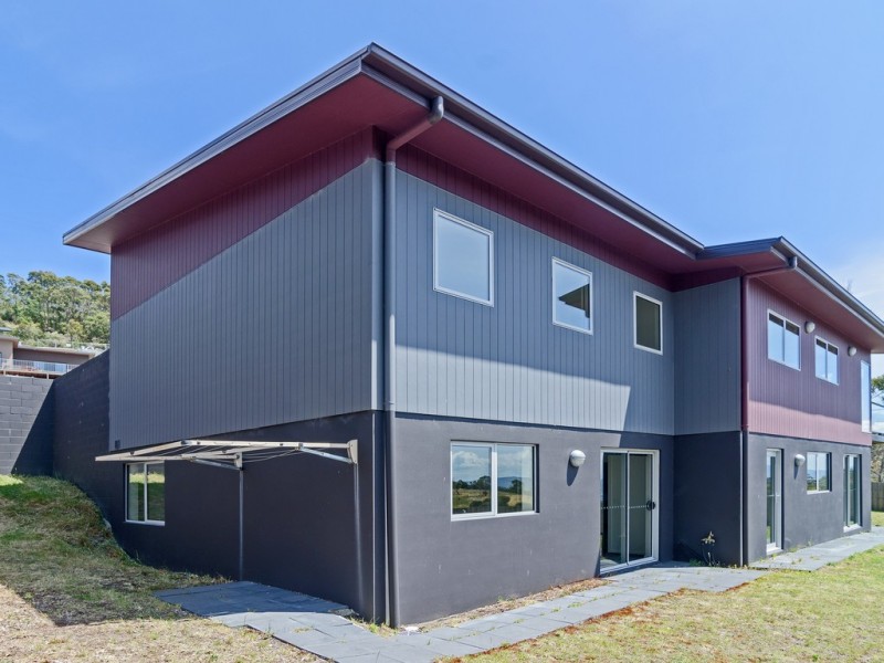 2A Hakea Drive, Tolmans Hill TAS 7007