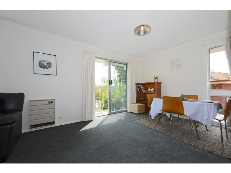 1/2 Suncoast Drive, Blackmans Bay TAS 7052