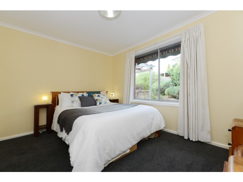 1/2 Suncoast Drive, Blackmans Bay TAS 7052