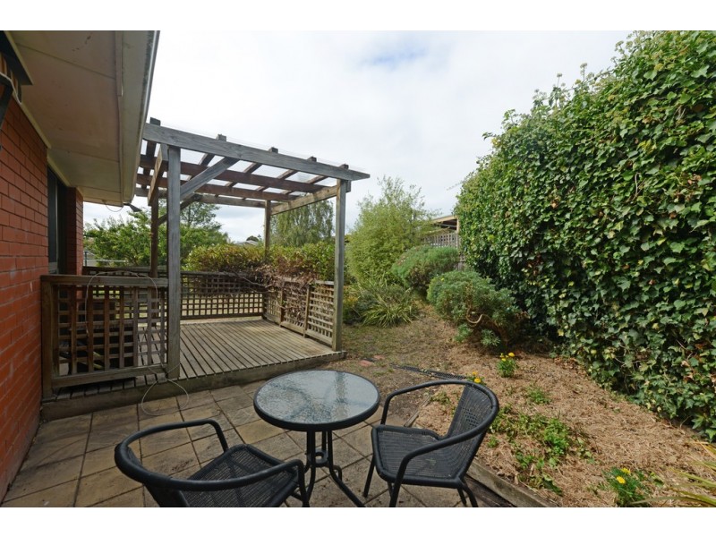 1/2 Suncoast Drive, Blackmans Bay TAS 7052