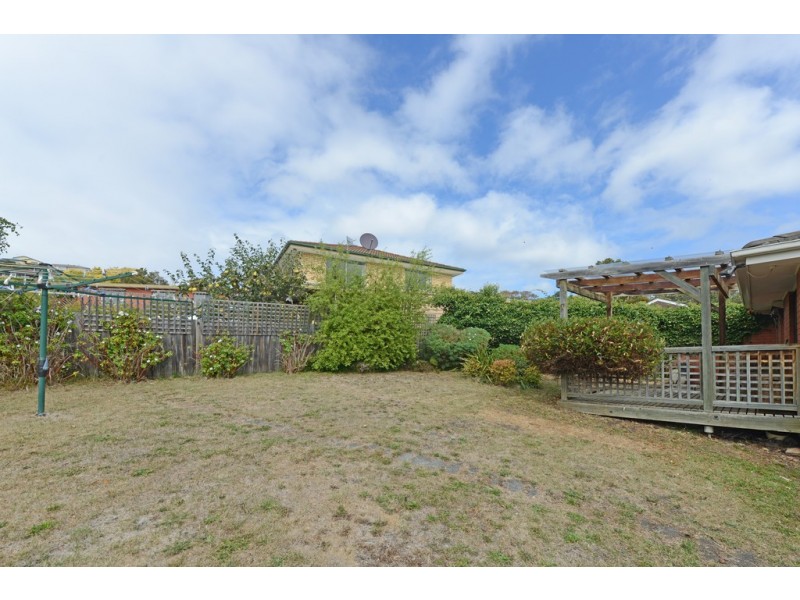 1/2 Suncoast Drive, Blackmans Bay TAS 7052