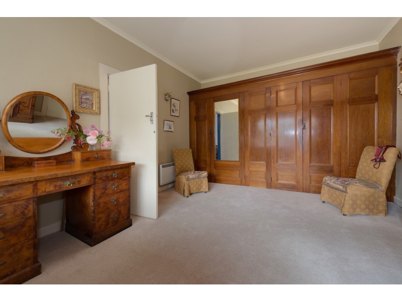 4 Derwentwater Avenue, Sandy Bay TAS 7005