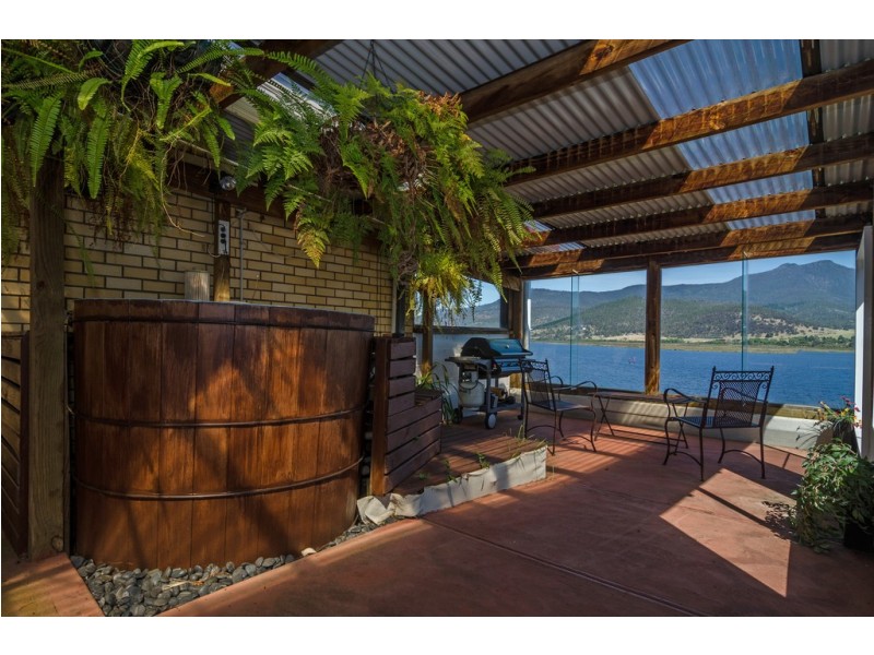 305 Lyell Highway, Granton TAS 7030