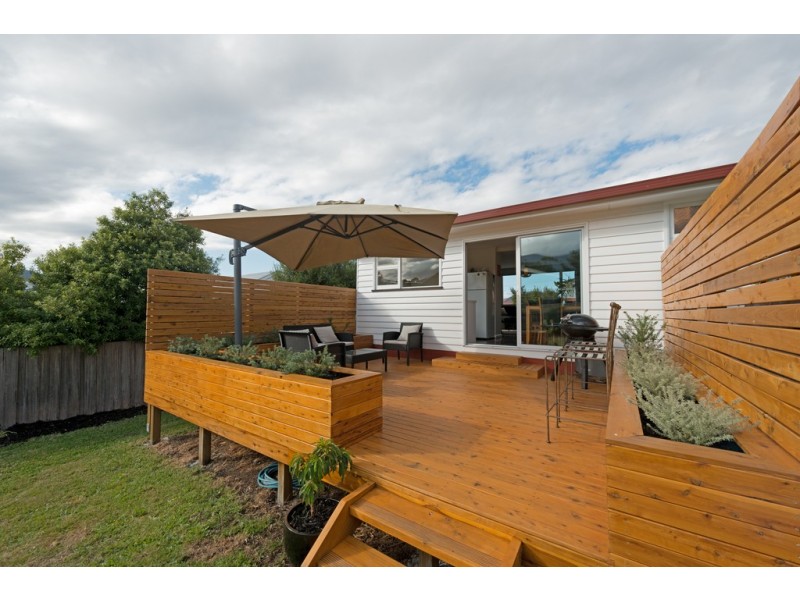 30 Ashbourne Grove, West Moonah TAS 7009
