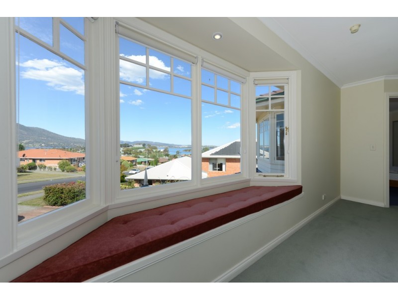 31 Chardonnay Drive, Berriedale TAS 7011