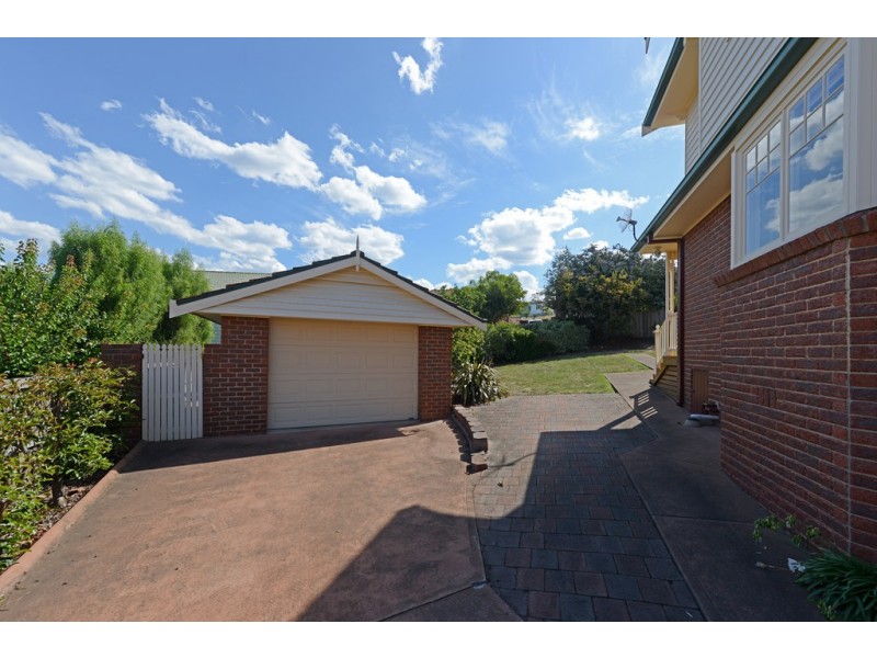 31 Chardonnay Drive, Berriedale TAS 7011
