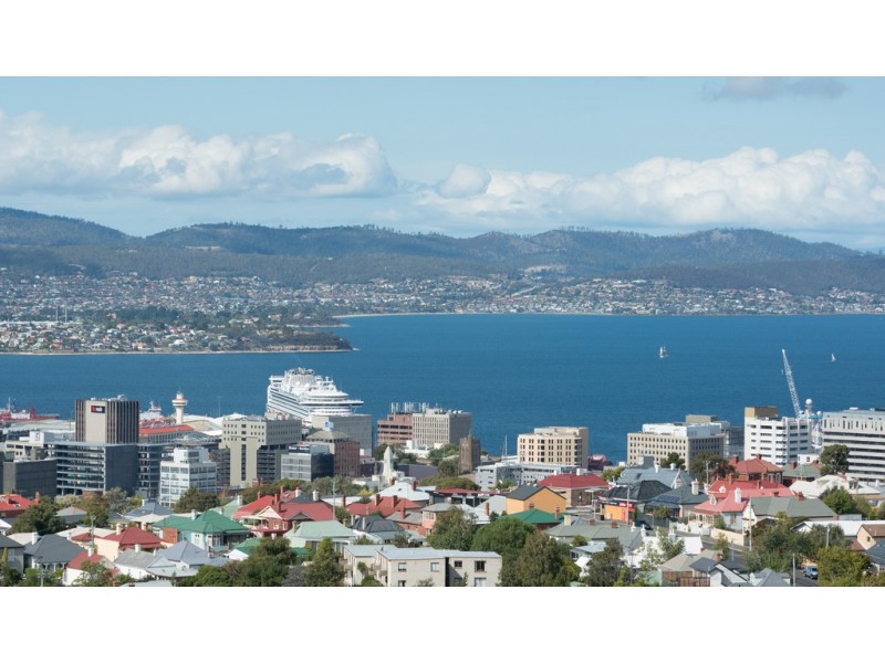 7 Kirval Court, West Hobart TAS 7000