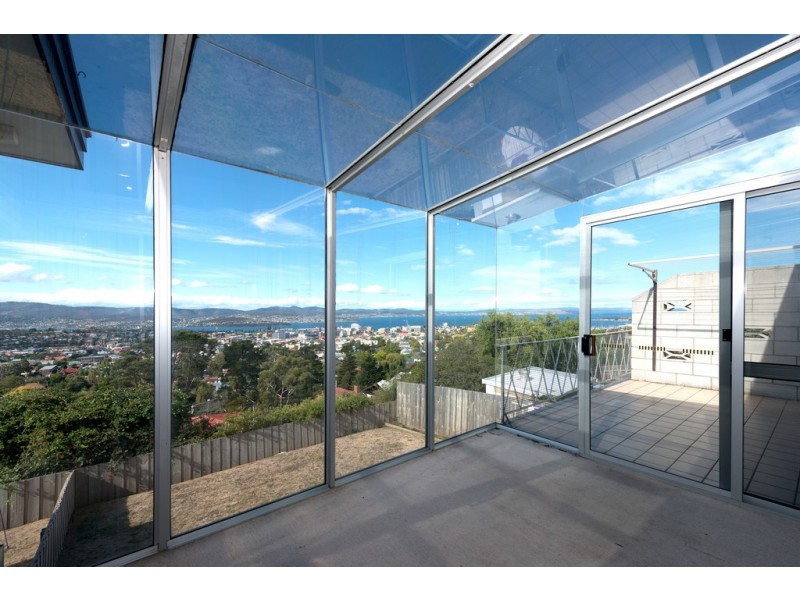 7 Kirval Court, West Hobart TAS 7000