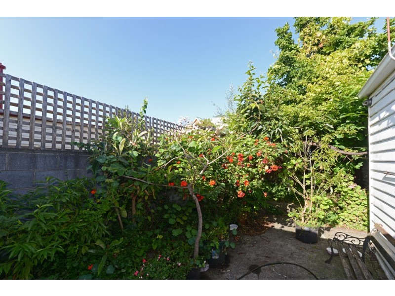 6 Flinders Lane, Sandy Bay TAS 7005