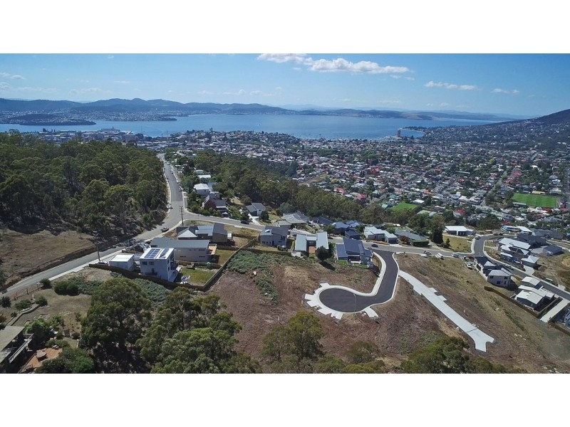 7A Thelma Drive, West Hobart TAS 7000