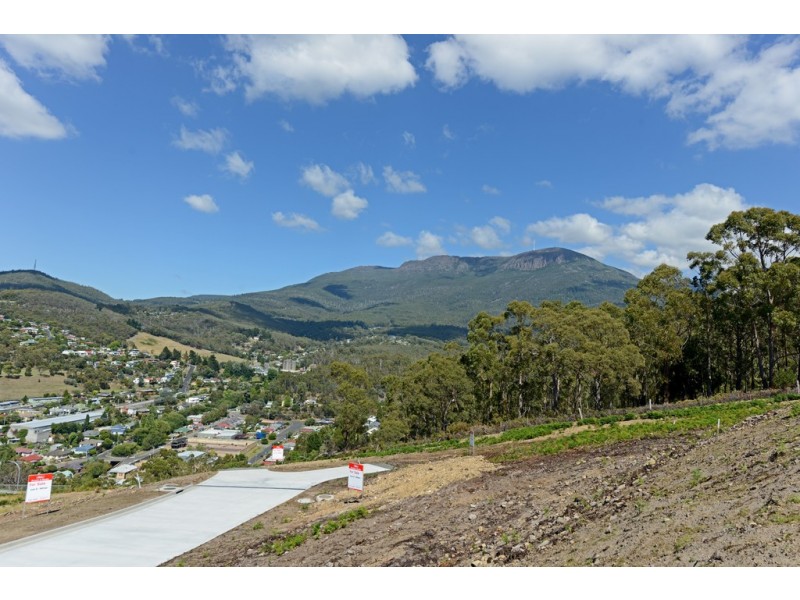 7A Thelma Drive, West Hobart TAS 7000