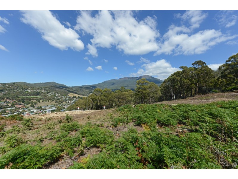 7A Thelma Drive, West Hobart TAS 7000