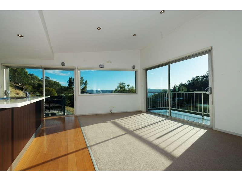 1/31 Gardenia Grove, Sandy Bay TAS 7005