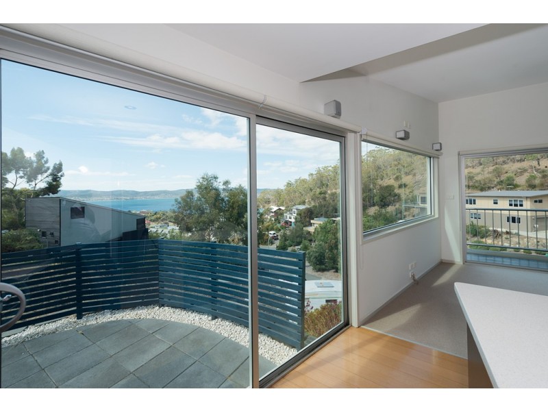 1/31 Gardenia Grove, Sandy Bay TAS 7005