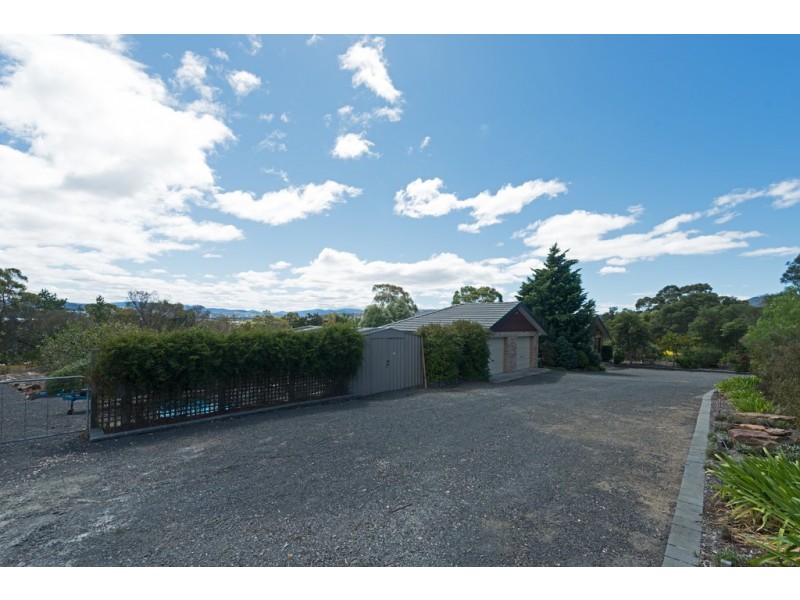 16 Rosella Crescent, Old Beach TAS 7017