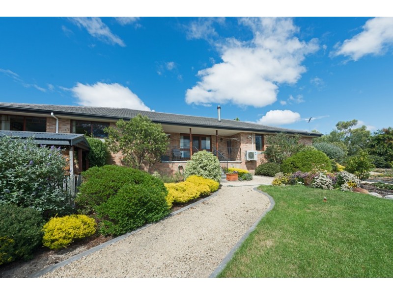16 Rosella Crescent, Old Beach TAS 7017