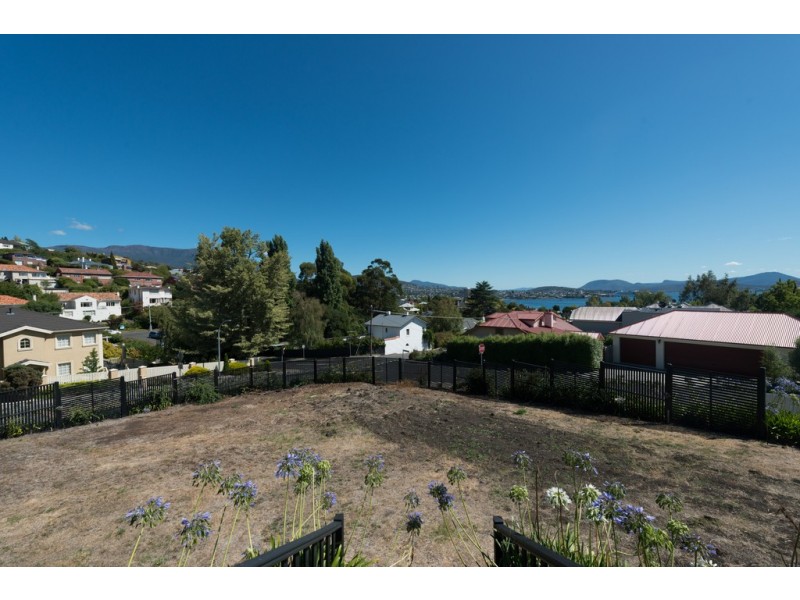 5 Dresden Street, Sandy Bay TAS 7005