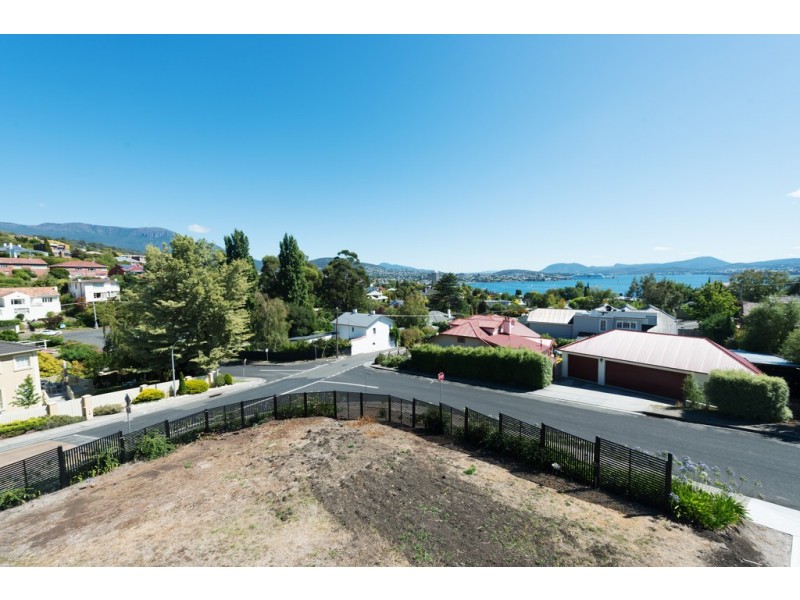 5 Dresden Street, Sandy Bay TAS 7005