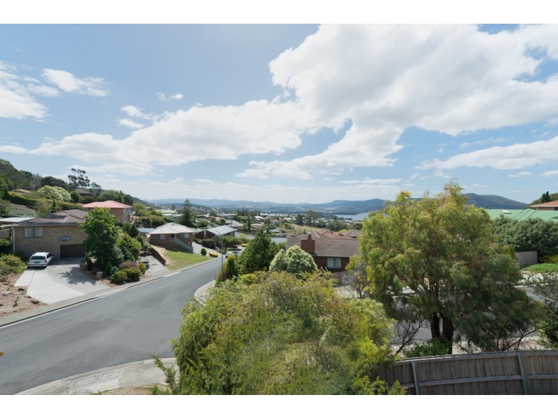 9 Dooleys Avenue, Rosetta TAS 7010