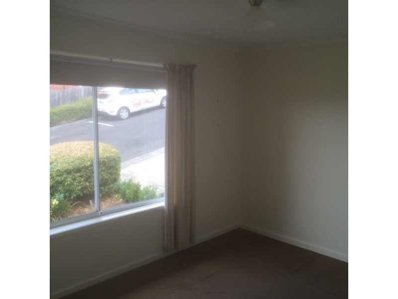 2/32 Mortimer Avenue, Mount Stuart TAS 7000
