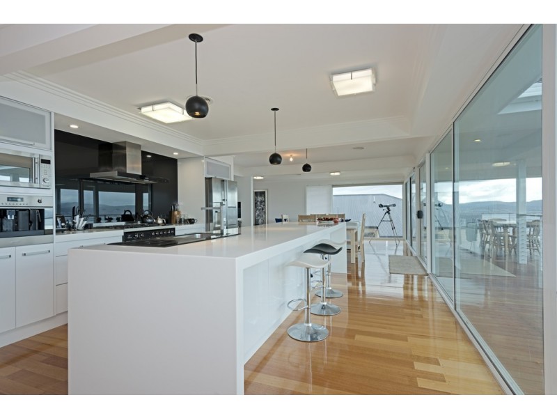 58 Lipscombe Avenue, Sandy Bay TAS 7005