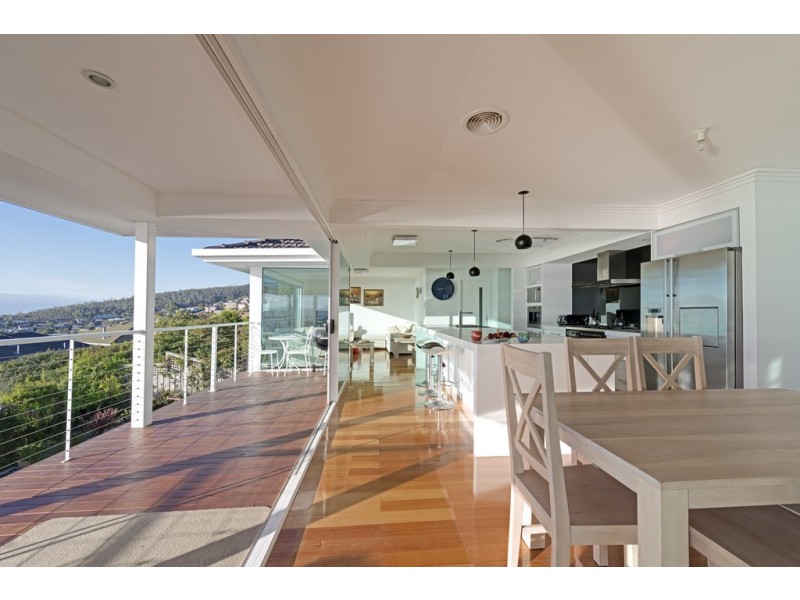 58 Lipscombe Avenue, Sandy Bay TAS 7005