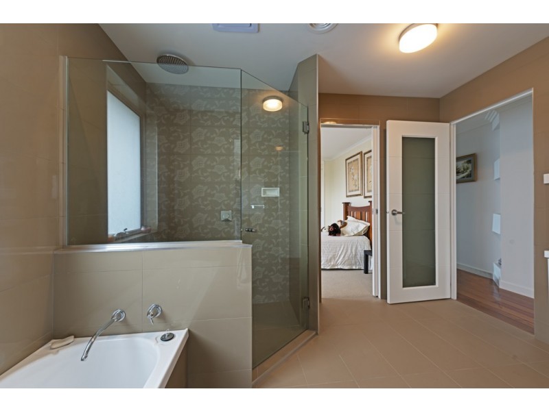 58 Lipscombe Avenue, Sandy Bay TAS 7005