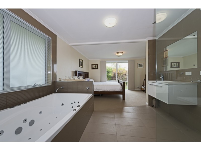 58 Lipscombe Avenue, Sandy Bay TAS 7005