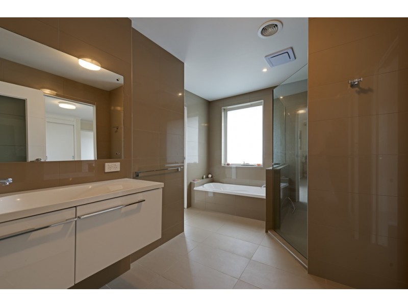 58 Lipscombe Avenue, Sandy Bay TAS 7005