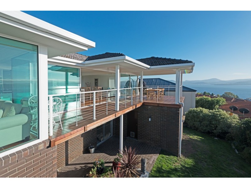 58 Lipscombe Avenue, Sandy Bay TAS 7005