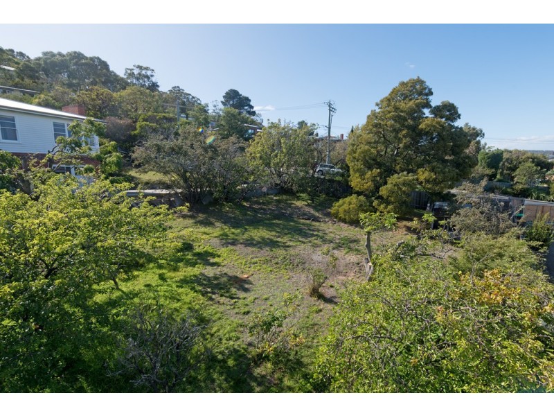 78 Lincoln Street, Lindisfarne TAS 7015