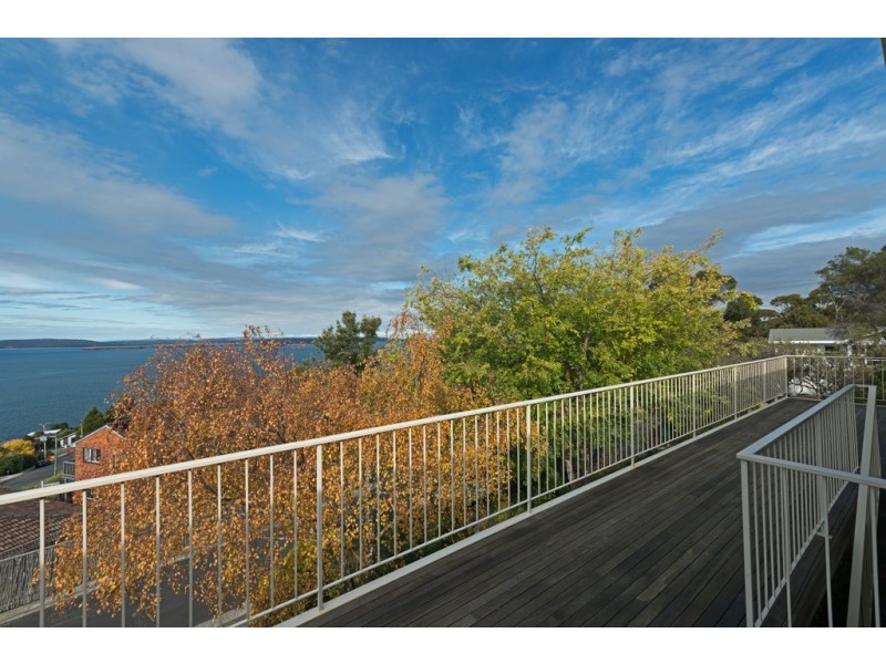 2 Tower Court, Taroona TAS 7053