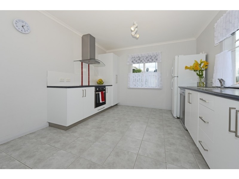 5 Edinburgh Crescent, Goodwood TAS 7010