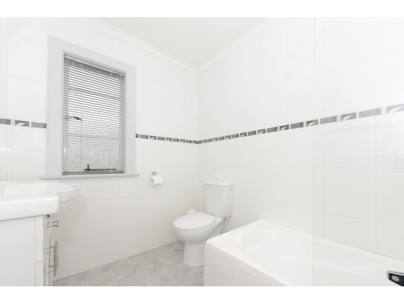 5 Edinburgh Crescent, Goodwood TAS 7010