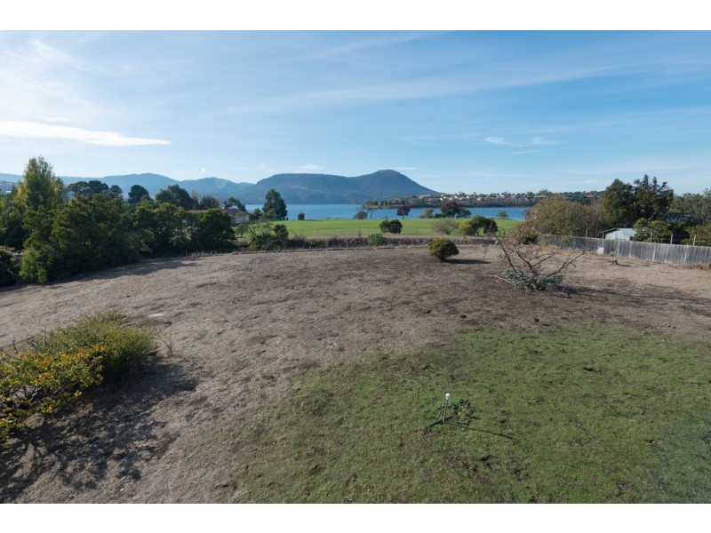 113 Main Road, Claremont TAS 7011