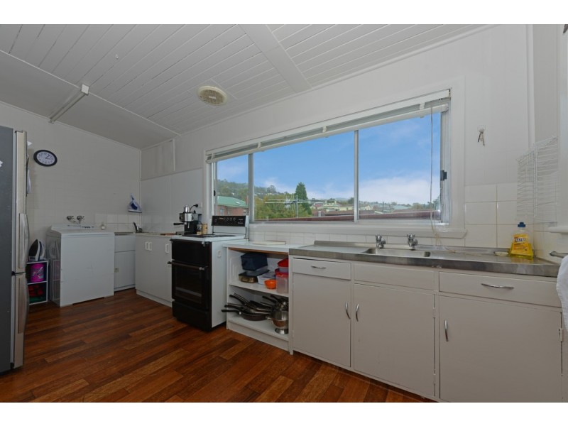 1/14 Greenway Avenue, Lenah Valley TAS 7008