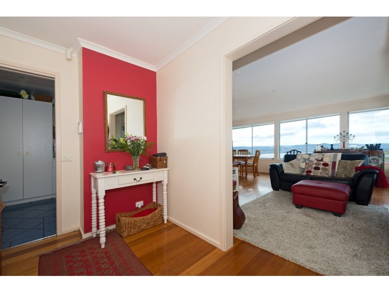 12 Avondale Grove, Mount Nelson TAS 7007