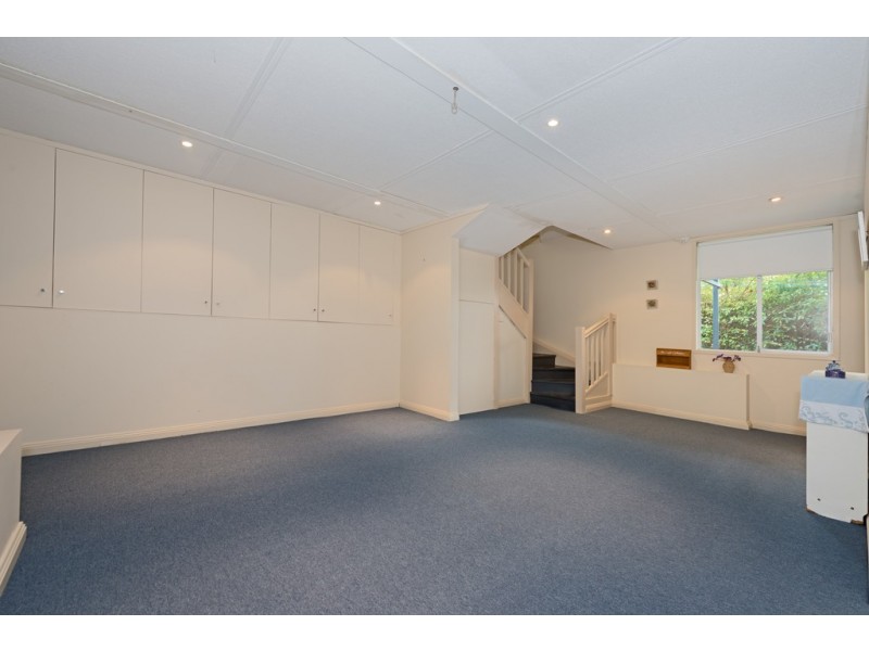 12 Avondale Grove, Mount Nelson TAS 7007