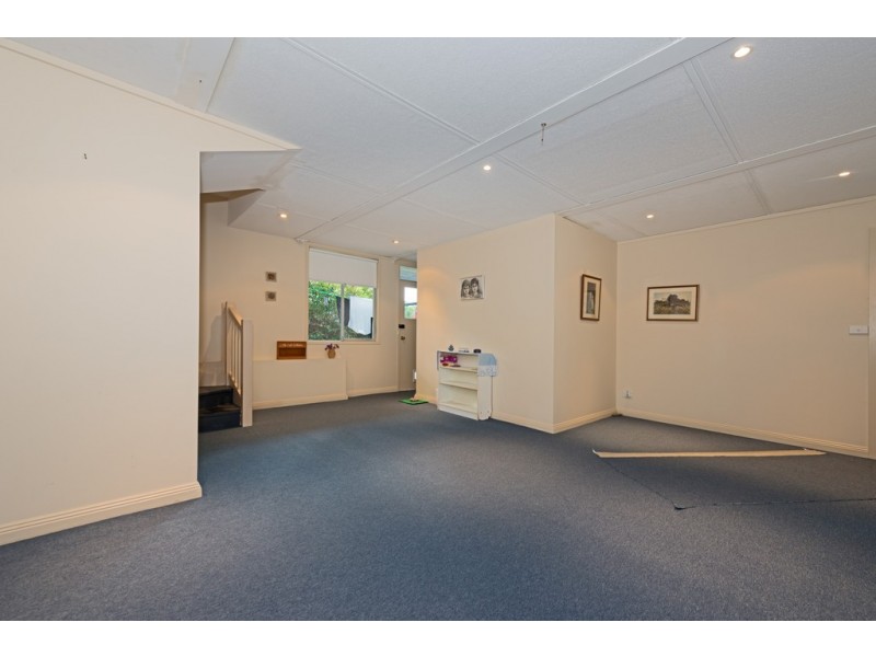 12 Avondale Grove, Mount Nelson TAS 7007