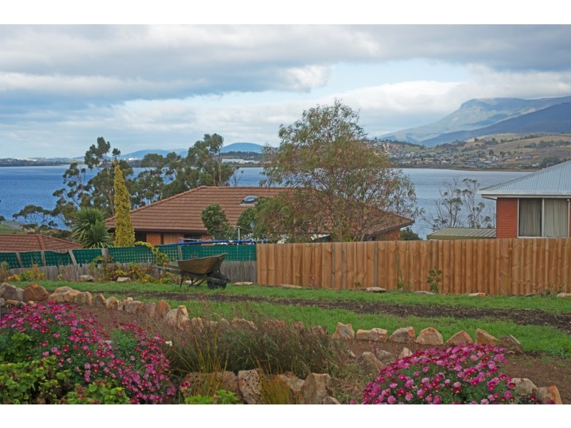 8 Thompson Crescent, Bridgewater TAS 7030
